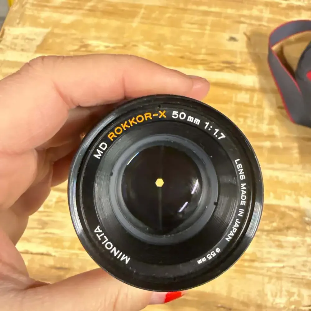 Magnificent! MINOLTA ROKKOR - X 50mm f/1.7 Prime Lens Beautiful Bokeh!